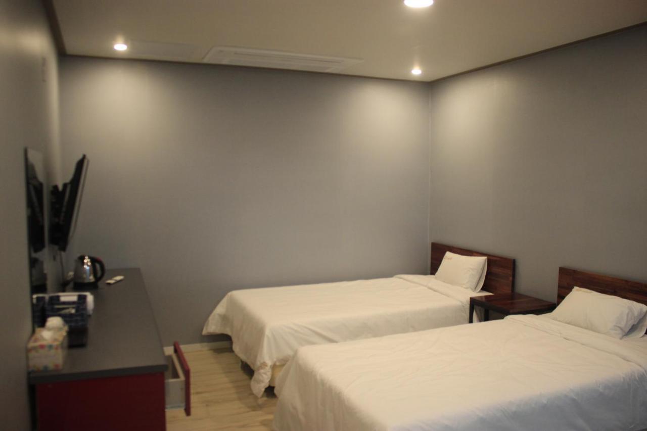 The Ozen Motel เมืองเชจู ภายนอก รูปภาพ